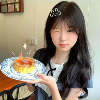 阿罗有枝彩色笔